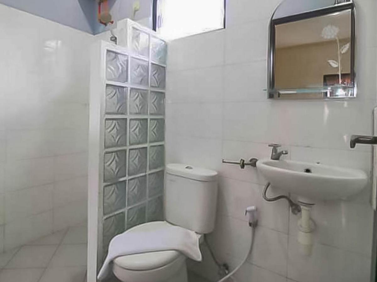 Reddoorz @ Wisma Pangrango Palangkaraya Exterior photo