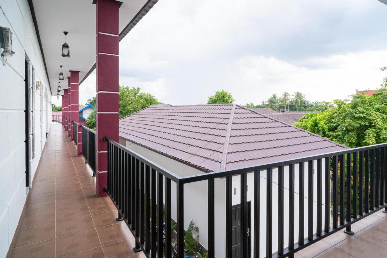 Reddoorz @ Wisma Pangrango Palangkaraya Exterior photo